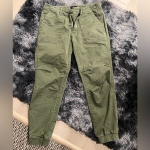 American Eagle Cargo Joggers - Size 4